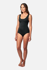 UNE PIECE-Classic Scoop Neck One Piece BLACK
