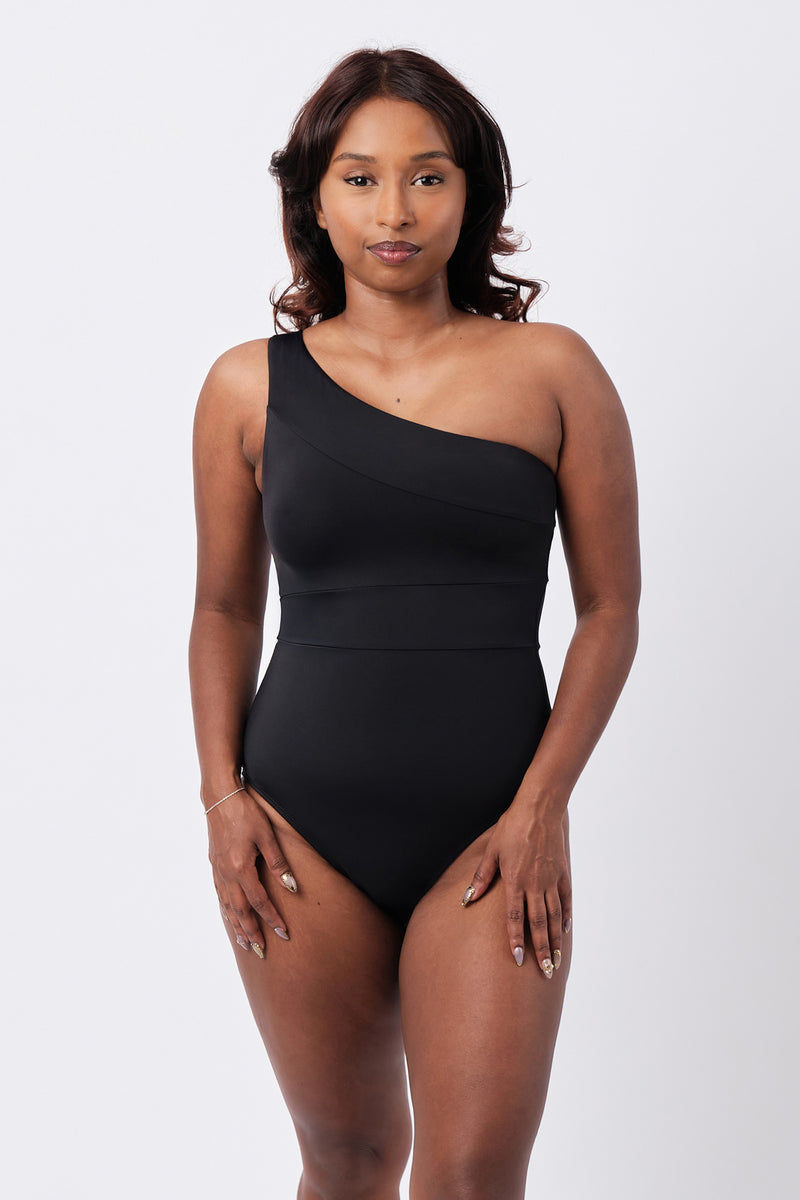 Classic One Shoulder BLACK – UNE PIECE US