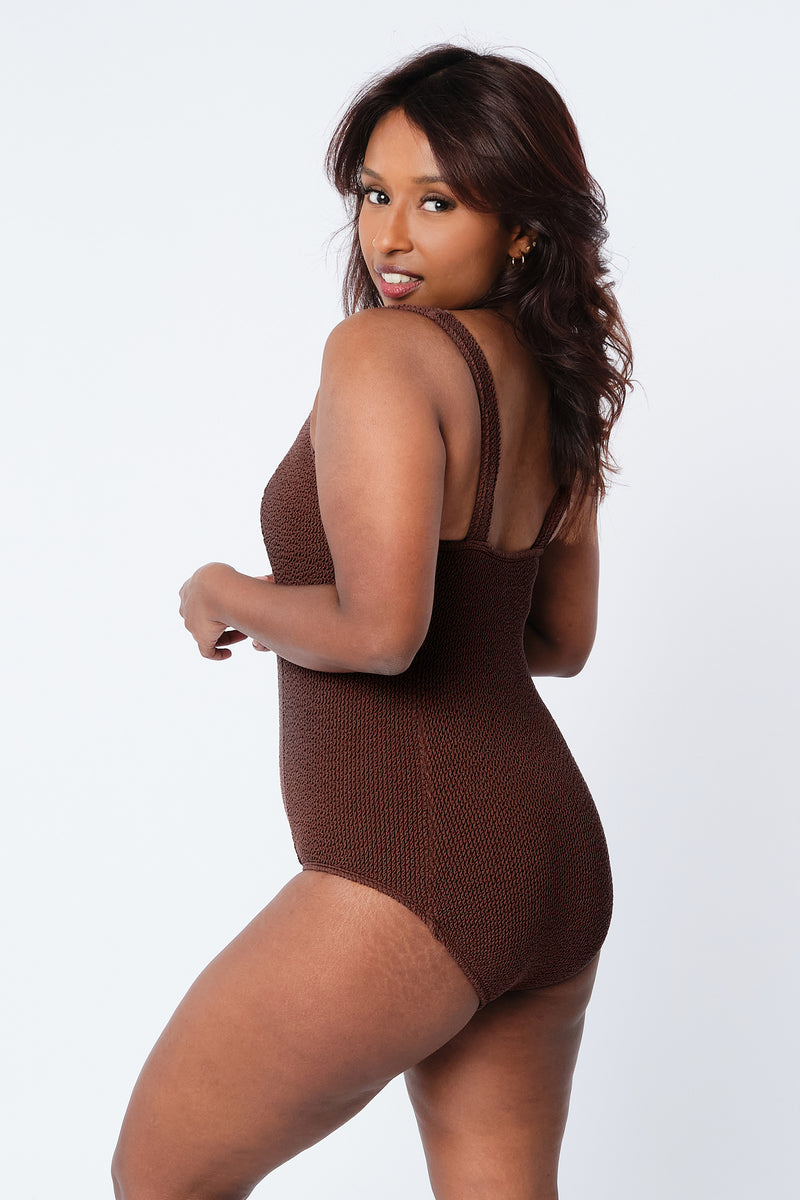 UNE PIECE-Crinkle Cut Square Neck One Piece CHOCOLATE