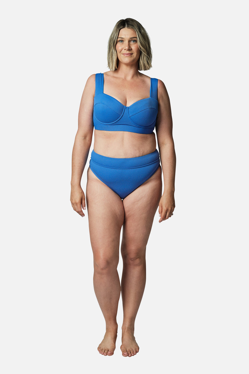 UNE PIECE-High-Cut High-Waisted Bikini Bottom SKY BLUE TEXTURE