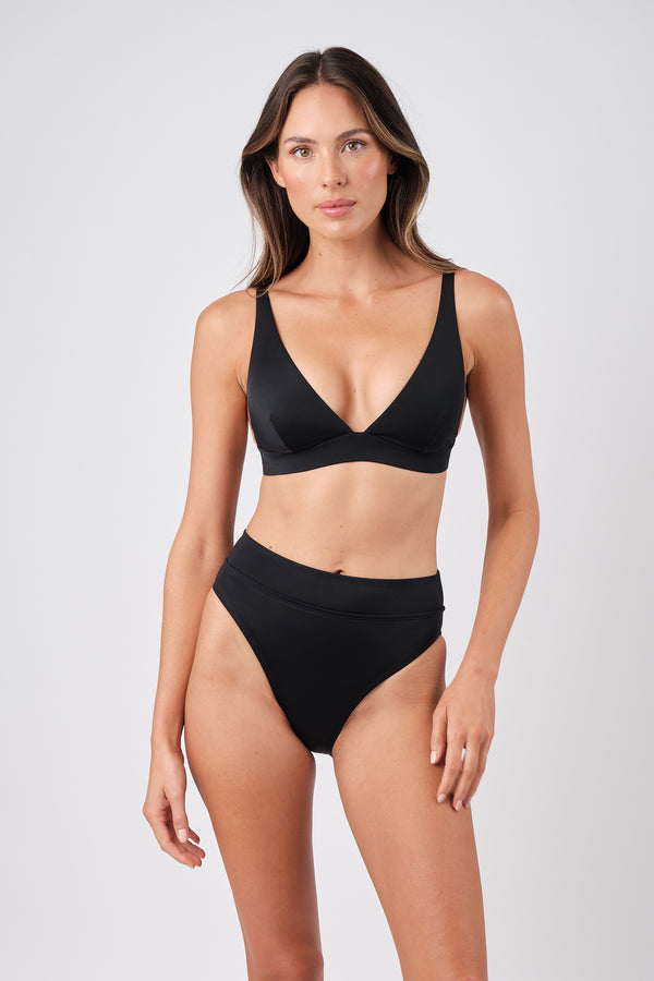 UNE PIECE-Never Say Never Bikini Bralette BLACK