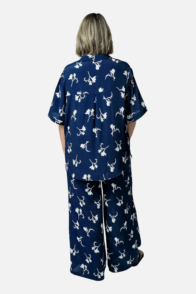 UNE PIECE-Short Sleeve Button-Up Shirt FREESIA SILHOUETTE NAVY