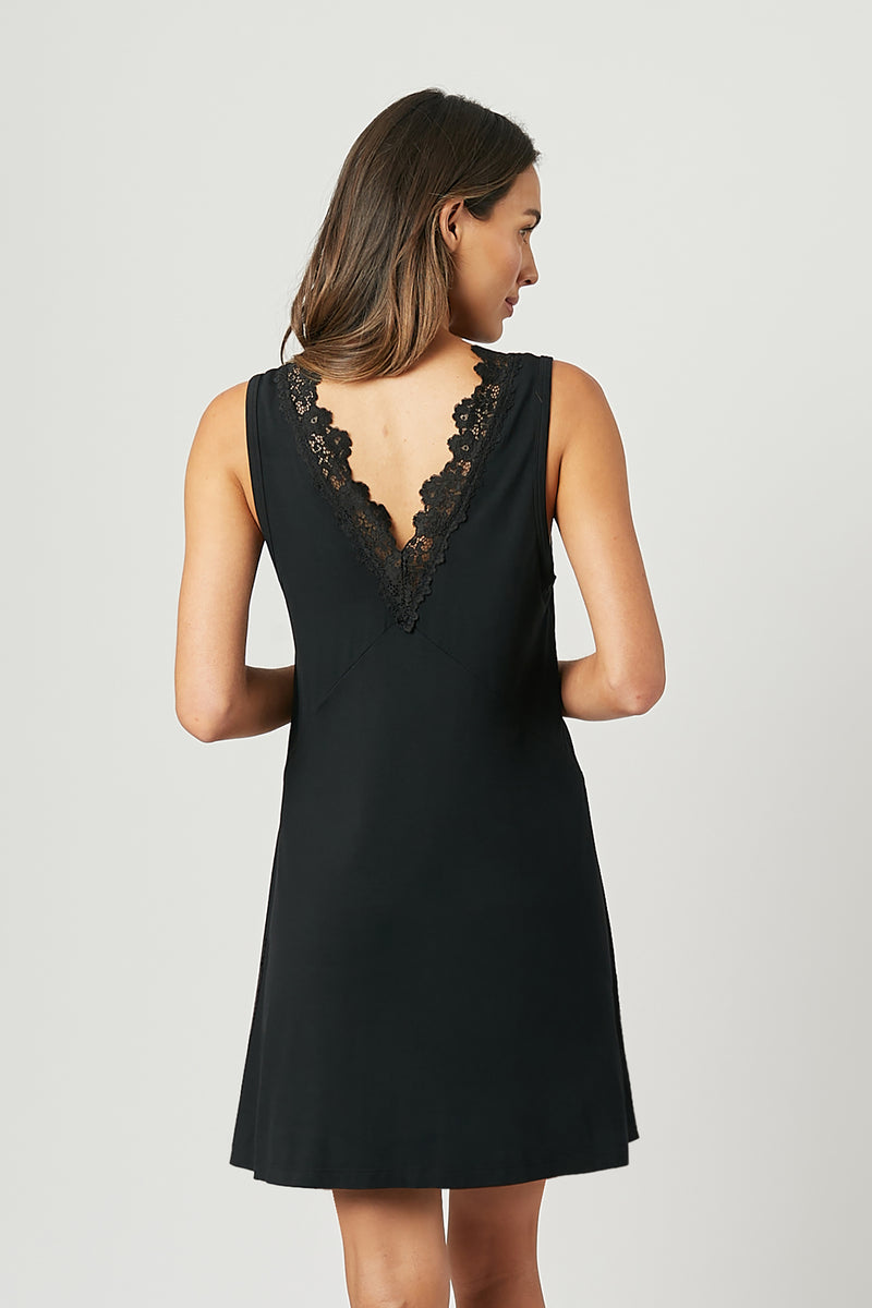 UNE PIECE US-(Bundle) Lace Trim V-Neck Nightie + Modal Robe BLACK