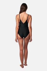 UNE PIECE-Scalloped Classic One Piece BLACK